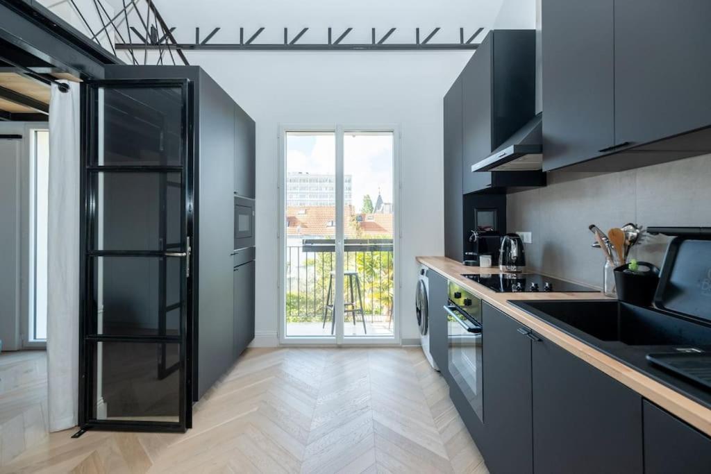 Superbe Appartement Facon Loft A 2 Pas Du Centre ! Λα Ροσέλ Εξωτερικό φωτογραφία